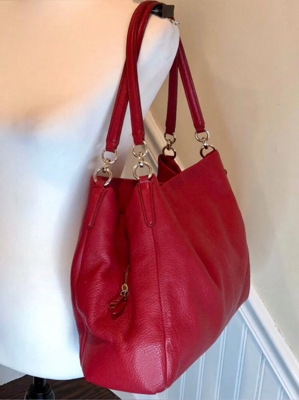 COACH Madison Phoebe Red Lining & Tumbled Red Leather Bag 3 Compartment Interior